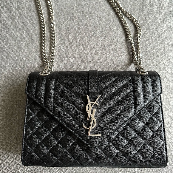 YSL ENVELOPE MEDIUM IN QUILTED GRAIN DE POUDRE EMBOSSED LEATHER - Picture 3 of 11